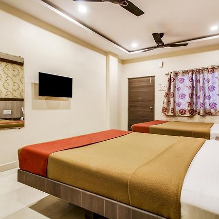 Hotel Neem Tree Hyderabad Airport เชมชาบัด ภายนอก รูปภาพ