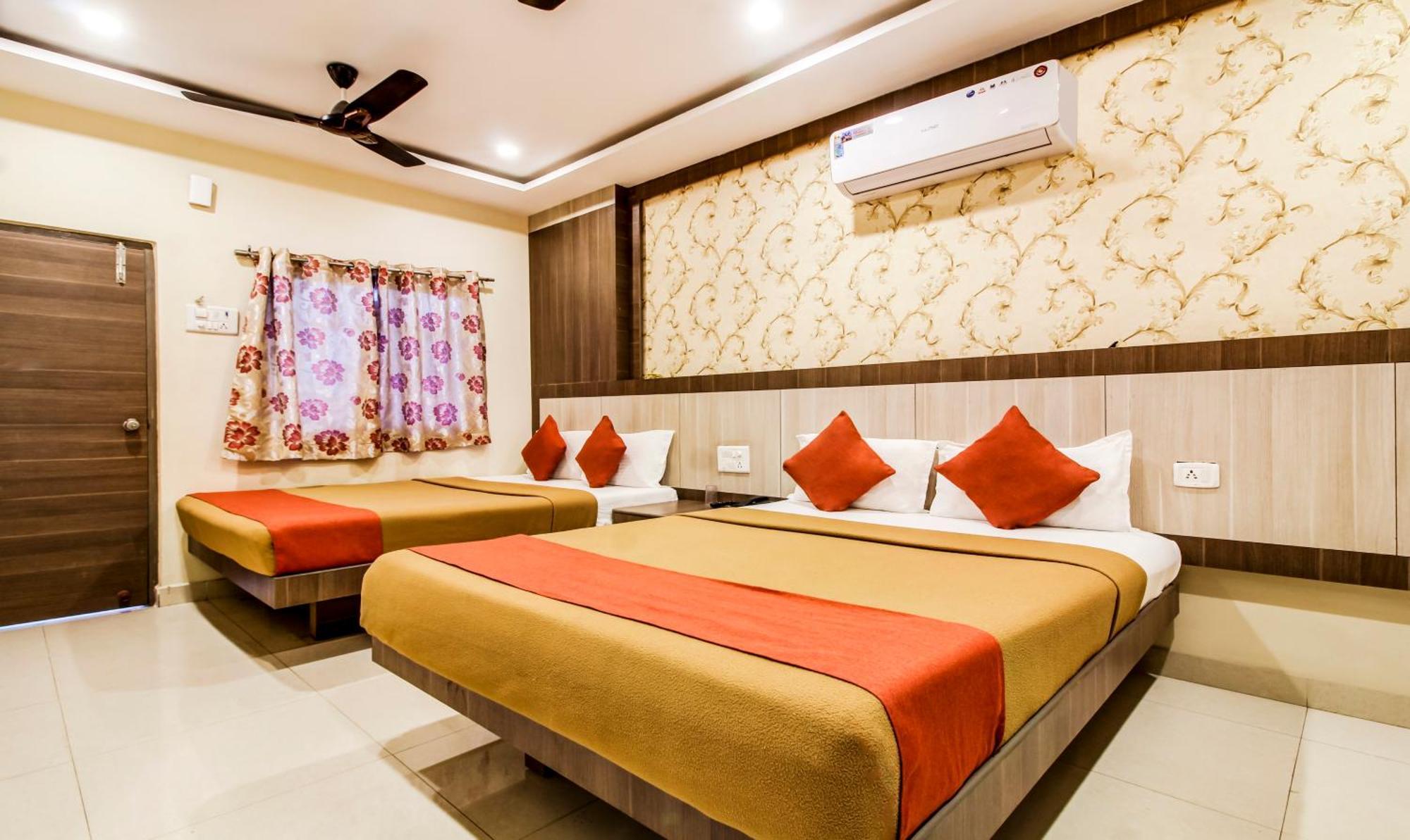 Hotel Neem Tree Hyderabad Airport เชมชาบัด ภายนอก รูปภาพ