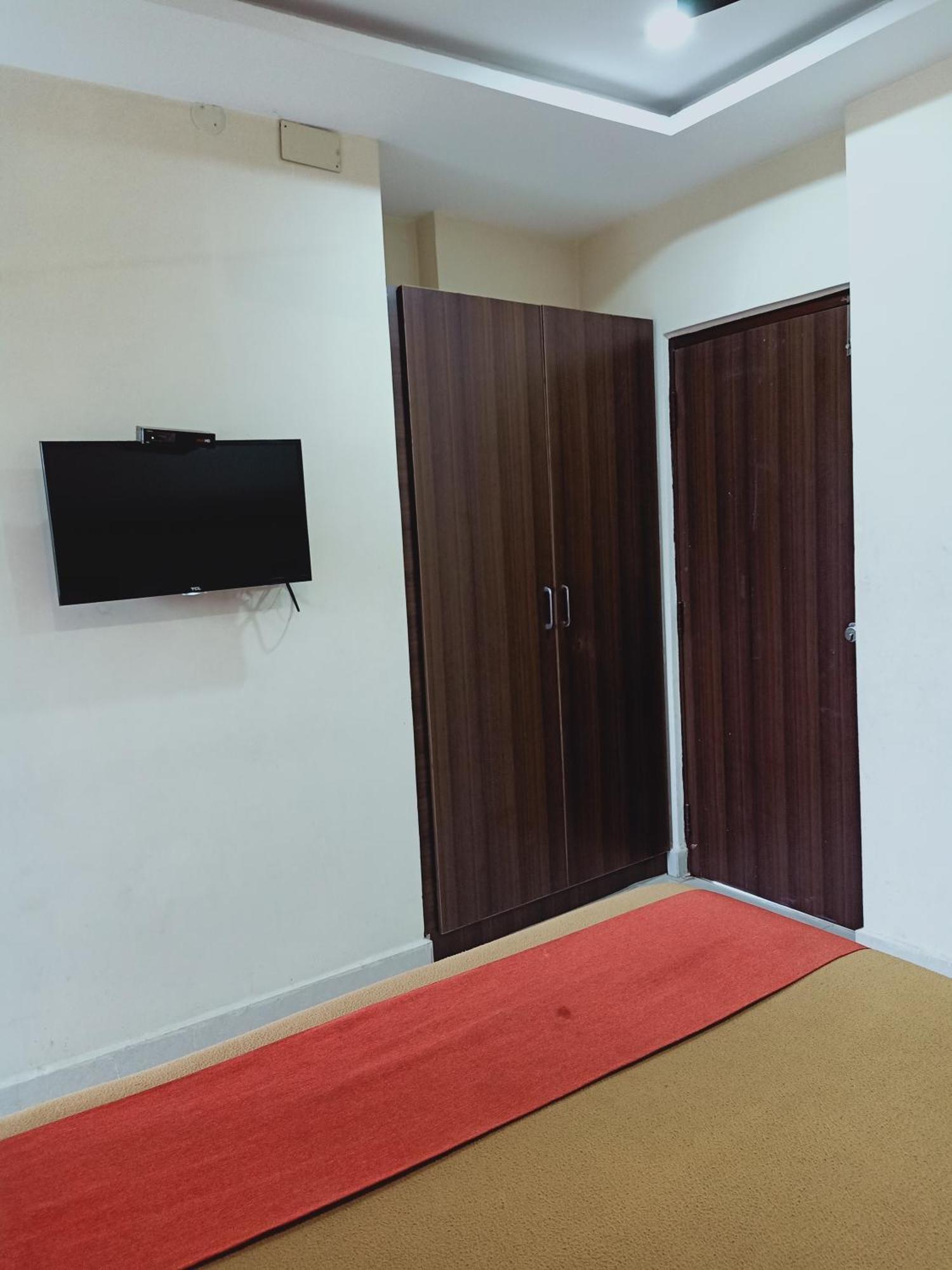 Hotel Neem Tree Hyderabad Airport เชมชาบัด ภายนอก รูปภาพ