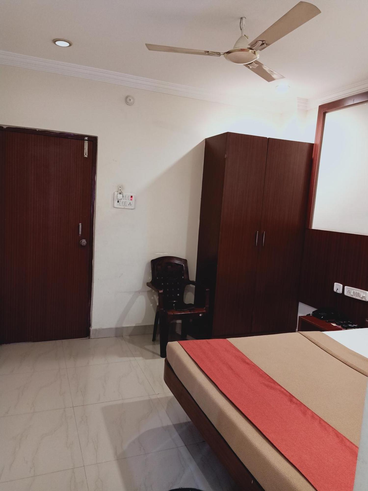 Hotel Neem Tree Hyderabad Airport เชมชาบัด ภายนอก รูปภาพ