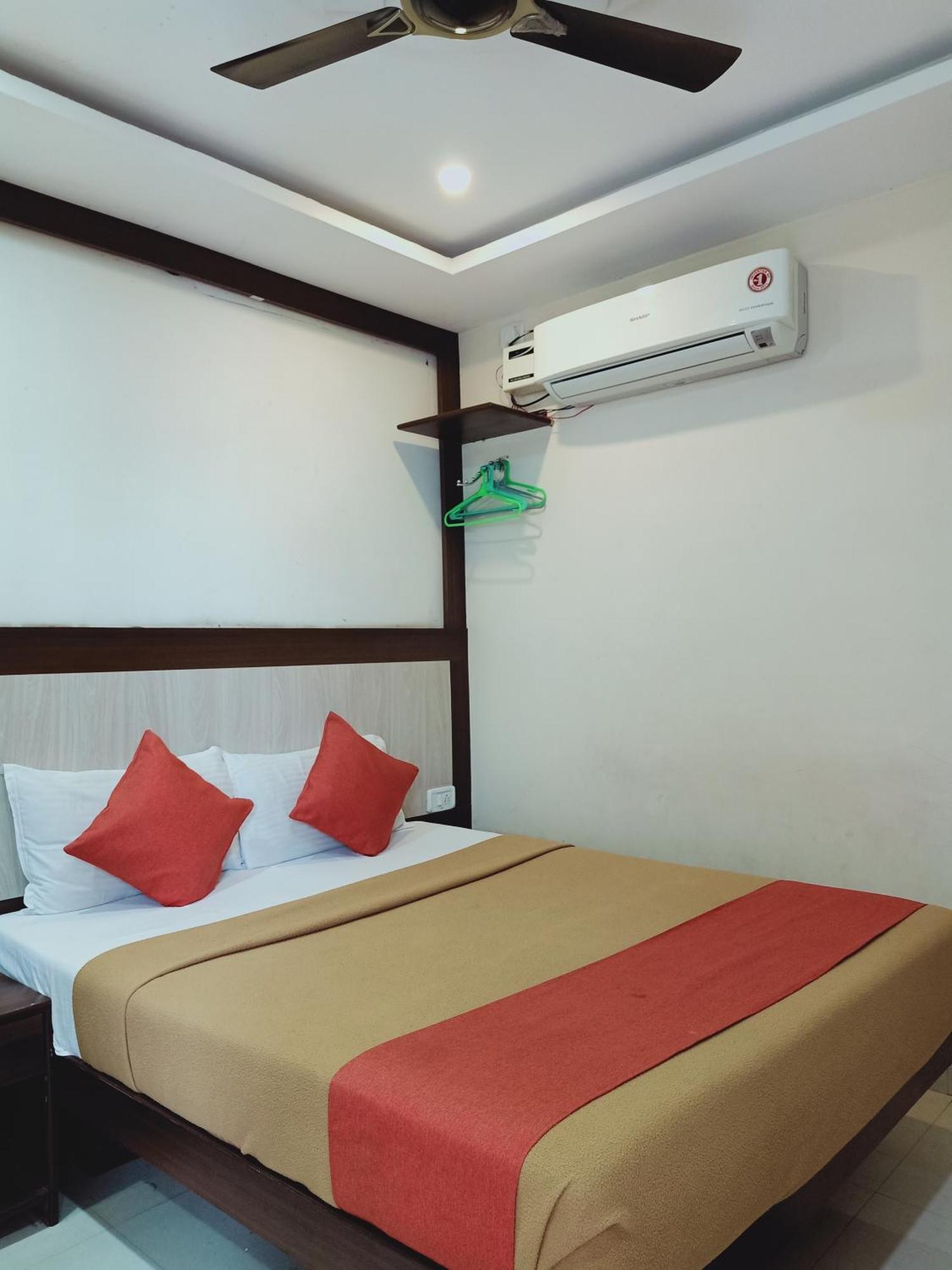 Hotel Neem Tree Hyderabad Airport เชมชาบัด ภายนอก รูปภาพ
