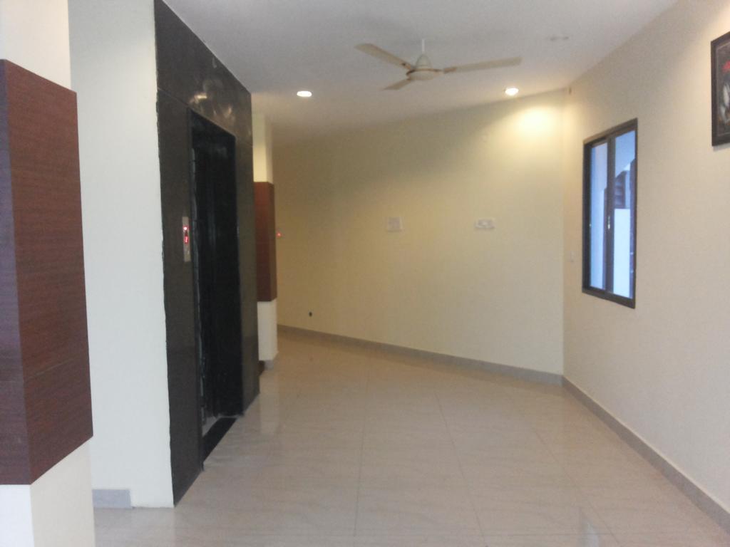 Hotel Neem Tree Hyderabad Airport เชมชาบัด ภายนอก รูปภาพ